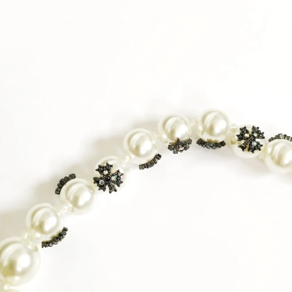 NEW DIOR TEDDY D PEARL CHOKER NECKLACE WITH CRYSTAL MOTIFS timeless Parisian - Picture 3 of 9